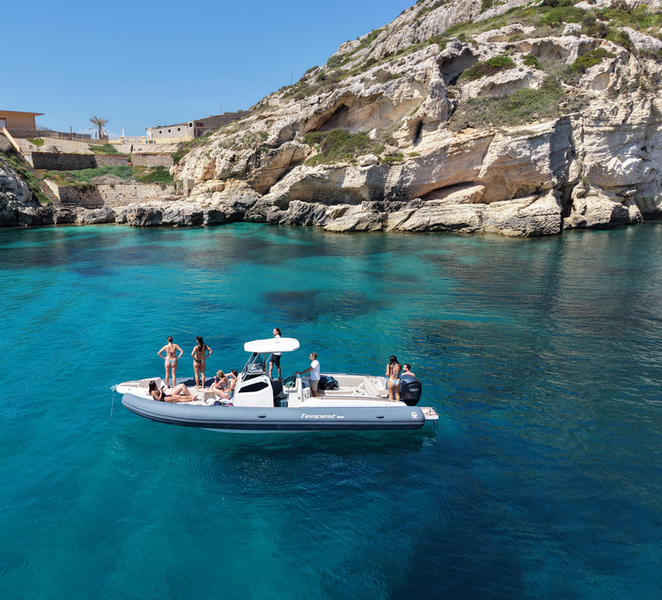 Cagliari: Boat Tour with 4 Swim Stops, Snorkeling & Prosecco J5qPLvsv