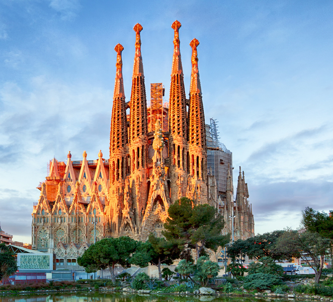 Barcelona: Small-Group Skip-the-Line Sagrada Familia Tour 5HNyeqHX