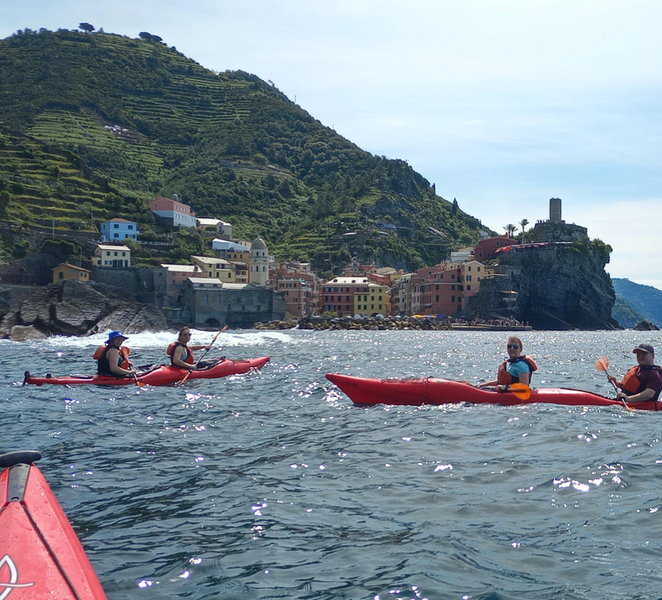 Cinque Terre: Guided Kayak Tour iiLfDXFZ