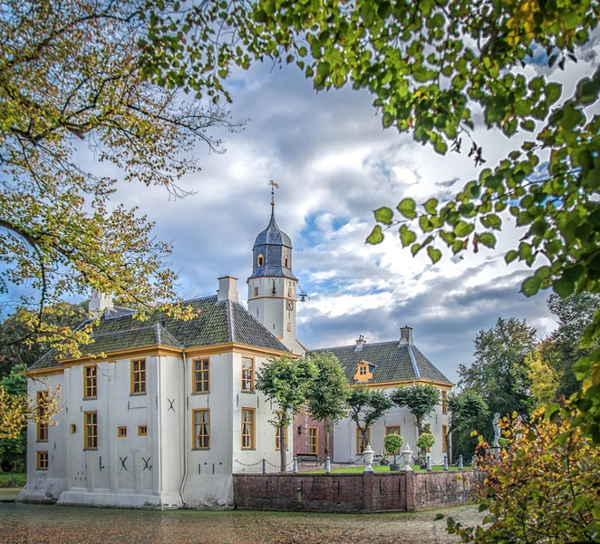 Slochteren: Fraeylemaborg Entry Ticket Museum and Park PsWb9idT