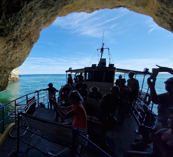 Benagil Caves & Coast Boat Tour with Swim Stop and Drink sAEmqie6