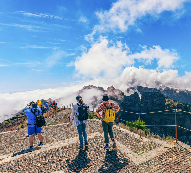 Madeira: Pico Arieiro to Pico Ruivo Hike yfK3eIQ9