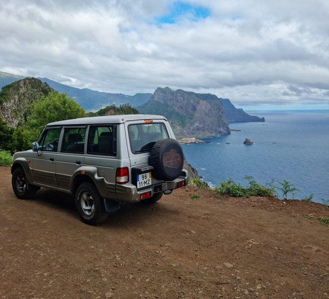 Madeira: Porto da Cruz to Machico Hiking Tour with Transfer h6pHNhSQ
