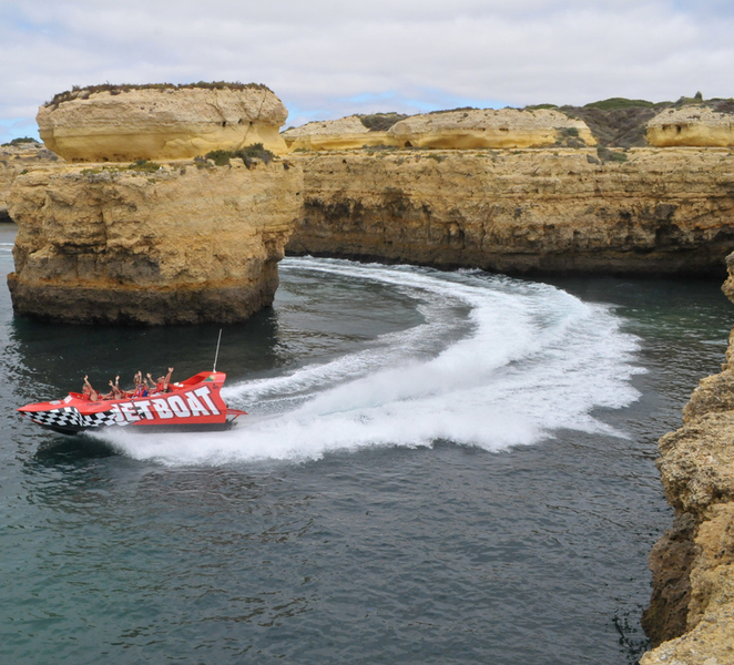 Albufeira: High-Adrenaline Jet Boat Ride MxMuK570