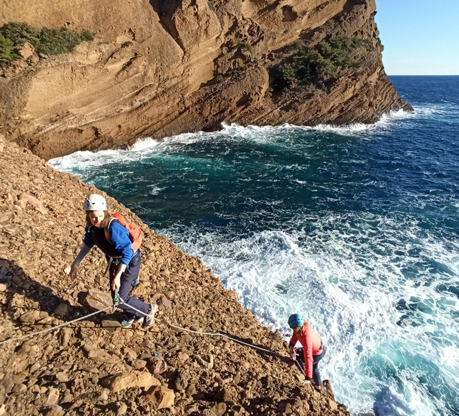 La Ciotat: 3-Hour Trou Souffleur Rock Climbing Adventure j80m7e4E