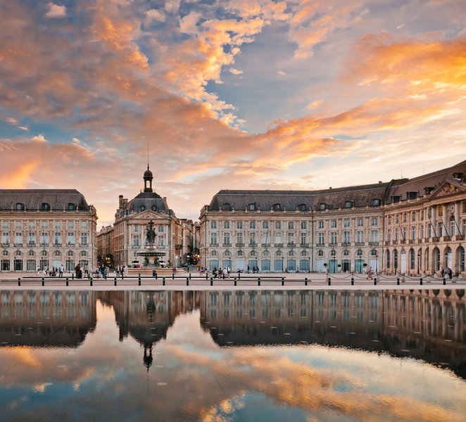 From Le Verdon Cruise Port: Bordeaux Guided Shore Excursion 3IhCaodx