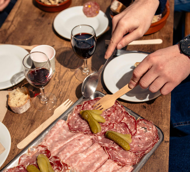 Lyon Sunset Food Tour: Full Meal of Lyon’s Best Bites tihH1EcN