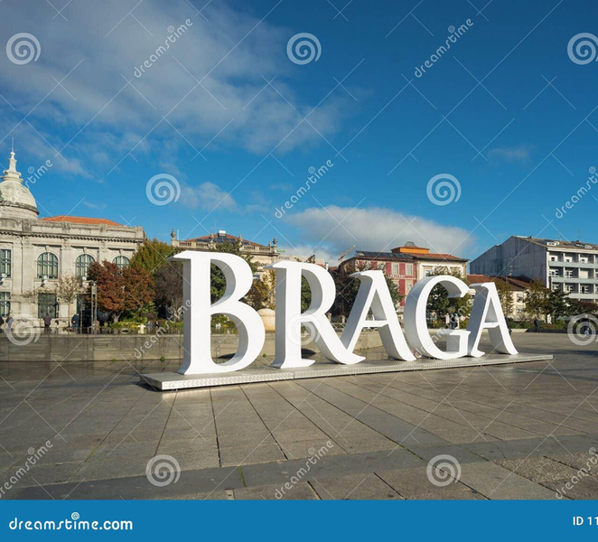 Steps with History: Photo Tour in the Heart of Braga CqzsDBzF