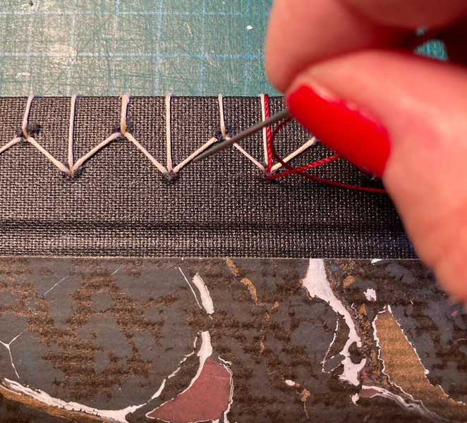 Aveyron: Create your handcrafted travel journal VYgsBNs6