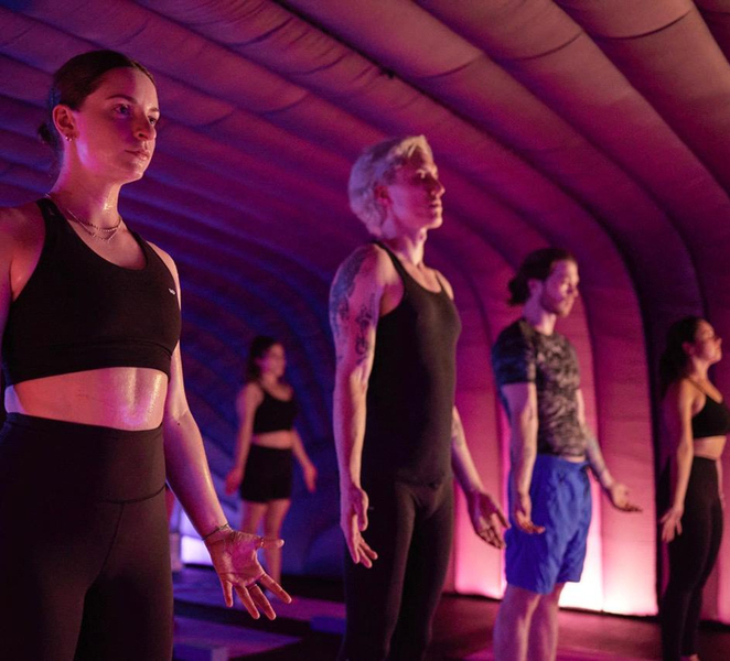 Porto: Private Hot Yoga Birthday Class with Cake NUg406fz