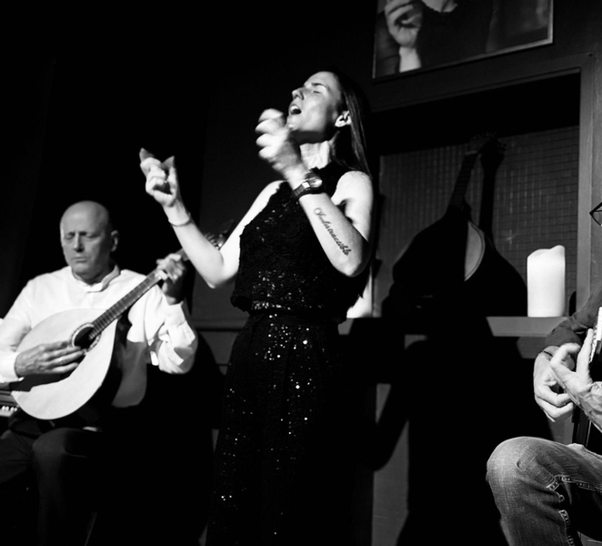 Porto: Intimate Fado Show & Port Wine in a Historic Monument tsAtQG52