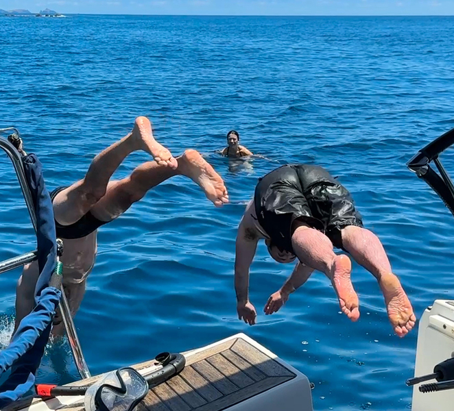 Sea & Chill in Madeira: Private Sailing Adventure P29ZEJ4J