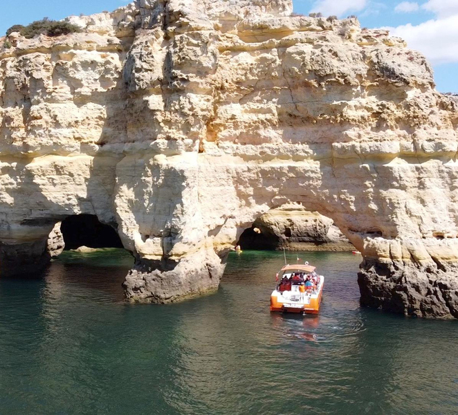 PREMIUM Benagil Cave Boat Tour with Entry & Dolphin search 2VsTcR3z