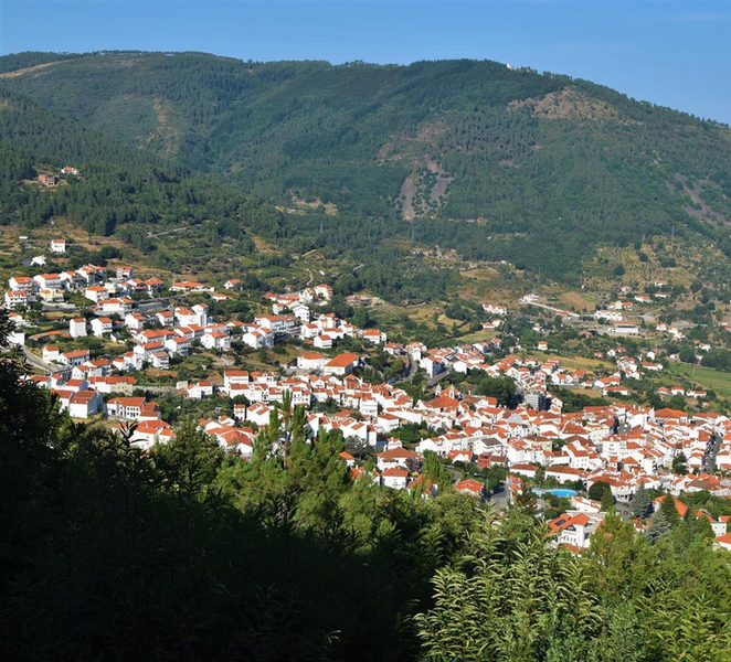 Serra da Estrela: A Tour in the Village of Manteigas umJkD0F9