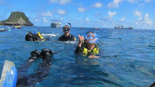 Japan Okinawa Blue Cave snorkeling half-day tour QmDFDUGJ