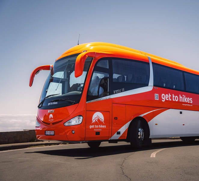 Funchal: Sunrise Pico do Arieiro & Ruivo Hike Transfer EONOoQIM