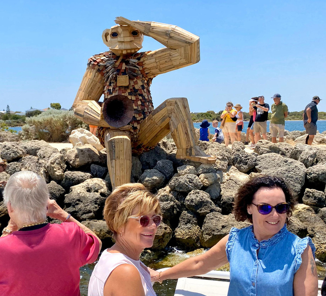 Mandurah: Dolphin & Giant Sightseeing Cruise tZ8iwpC9