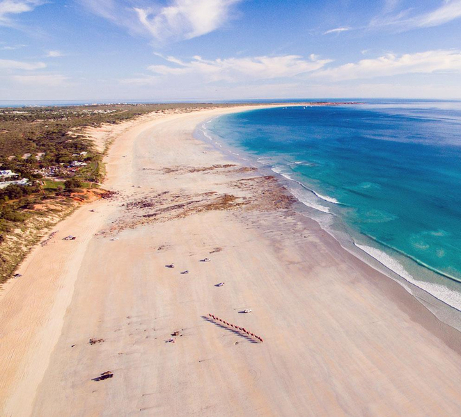 From Broome: Buccaneer Explorer Half-Day Scenic Flight AKlY3ekZ