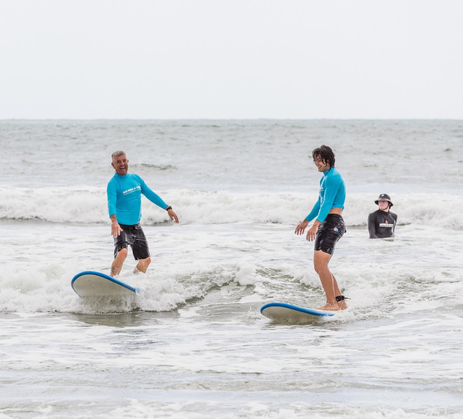 Noosa Heads: 2 Hour Surf Experience on the Sunshine Coast 8XoQcbnK