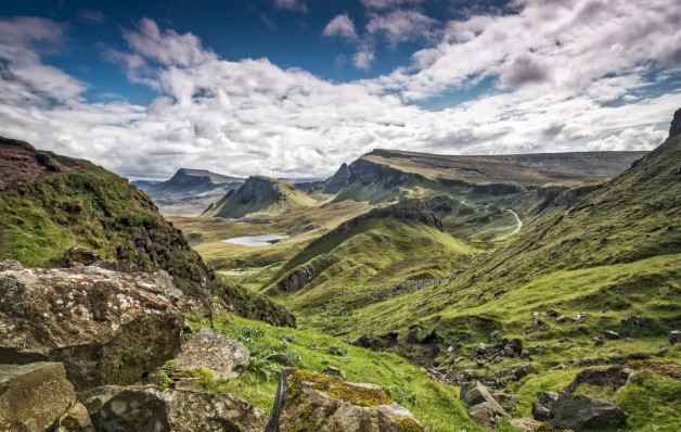 1-day tour to Isle of Skye, Eilean Donan Castle, Loch Ness and Scottish Highlands | Round-trip from Inverness R097w58F