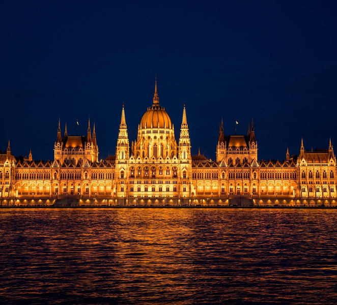 Budapest: Parliament Building Entry Ticket and Audio Guide DOW8mEf1