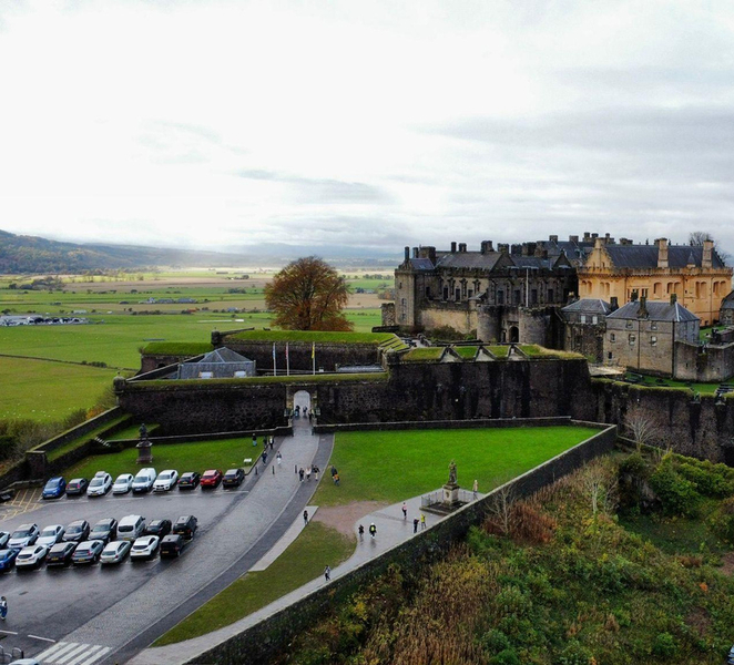 Edinburgh: Kelpies, Stirling Castle & Loch Lomond ukynmQfH