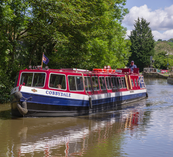 Skipton: 1-Hour Canal Cruise mBsm7vWz