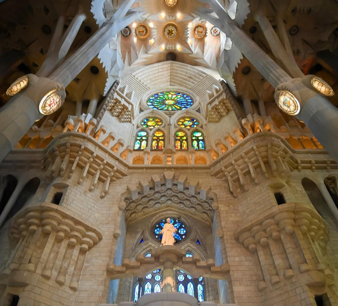 Barcelona: Sagrada Família Tour with Skip-the-Line Access jRIii2tK