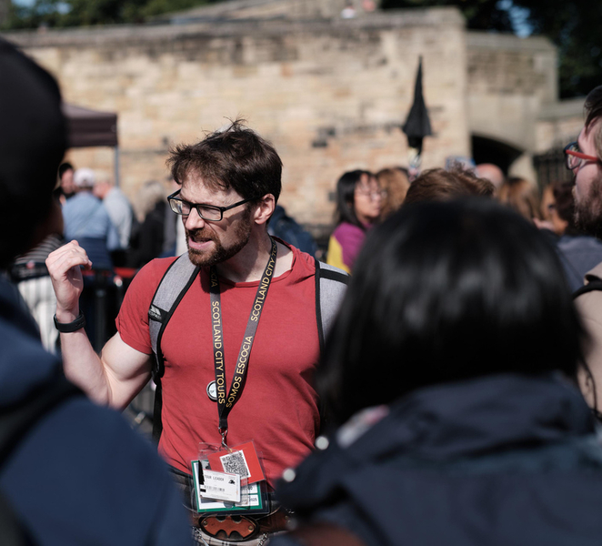 Edinburgh Castle: Guided Walking Tour with Entry Ticket Tzcv6HTG