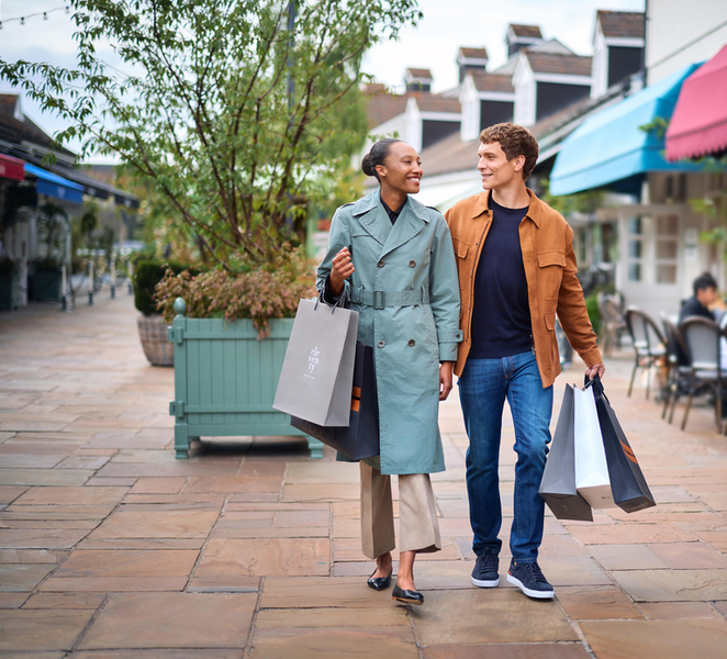 Bicester Village Shopping Trip from London with VIP Discount u8syD4V4