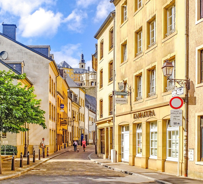 From Brussels: Guided Day Trip to Dinant and Luxembourg 8Q7iYBGW