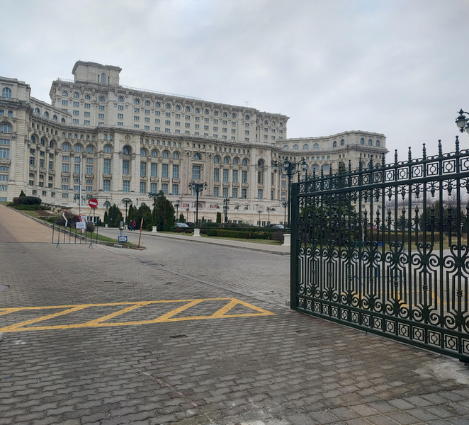 Bucharest: Palace of Parliament Tickets and Guided Tour QzScYERv