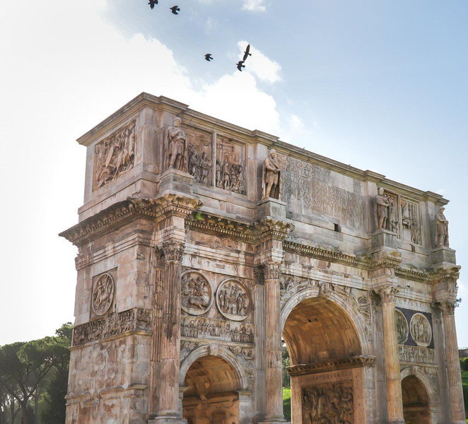 Colosseum Guided Tour with Roman Forum and Palatine Hill sL23nMs2
