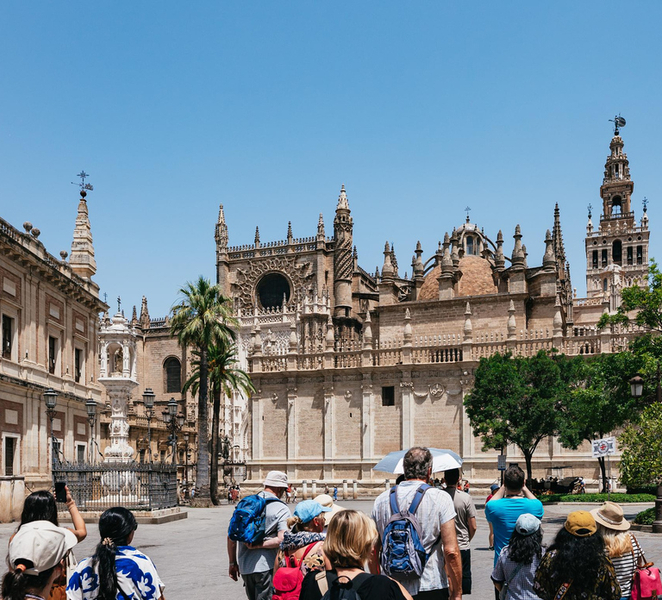 Seville: Cathedral, Giralda & Alcazar Entry With Guided Tour EeuPY38s