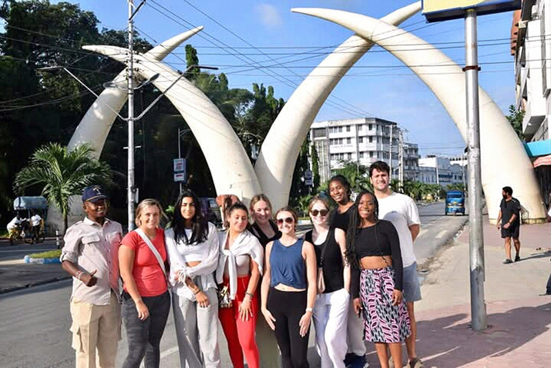Mombasa: City Orientation Guided Tour With Rickshaw Ride. NJknyutq