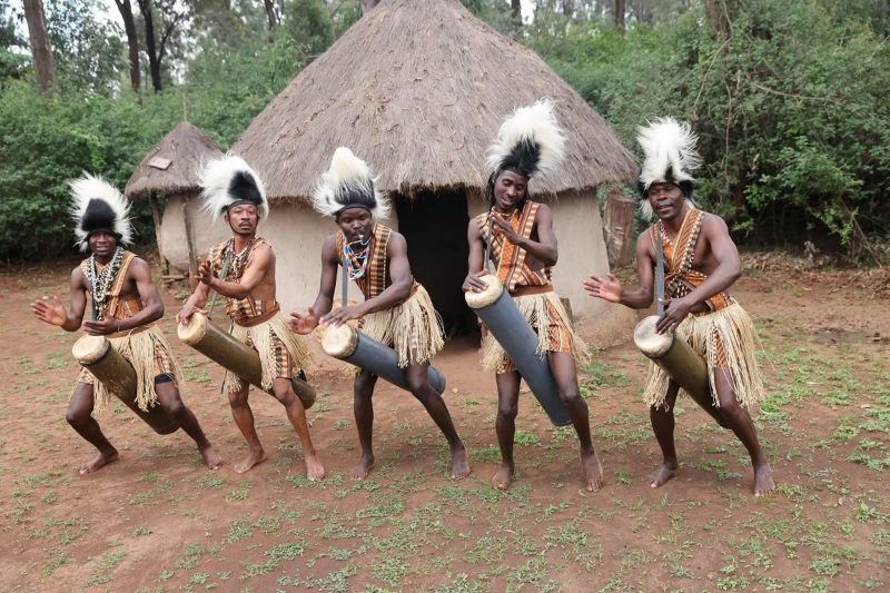 Nairobi: Guided Bomas of Kenya Cultural Dance Tour and Show. Ix87F3NE