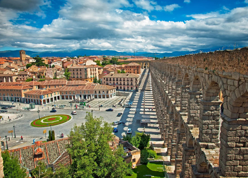 Private Tour: Avila with Walls and Segovia Full Day Tour with Gastronomic Lunch EPsZdbT5