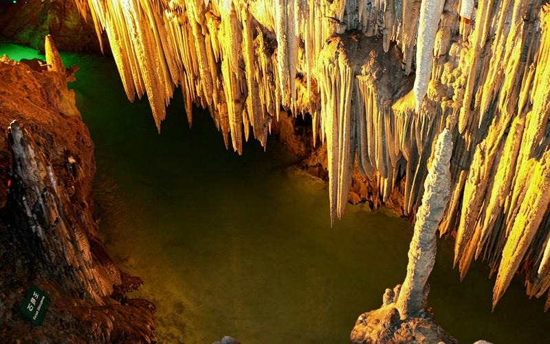Liaodong Maple Language 5-Day Private Tour (Shenyang In and Out) | Guanmenshan Red Leaf Valley to Shenyang Imperial Palace DCuCOEo2