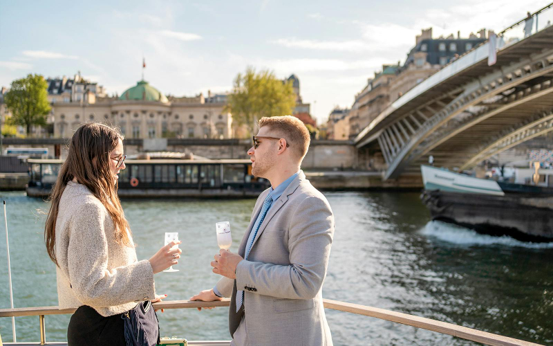 Seine River Cruise with Champagne from Notre-Dame BNDaqekf