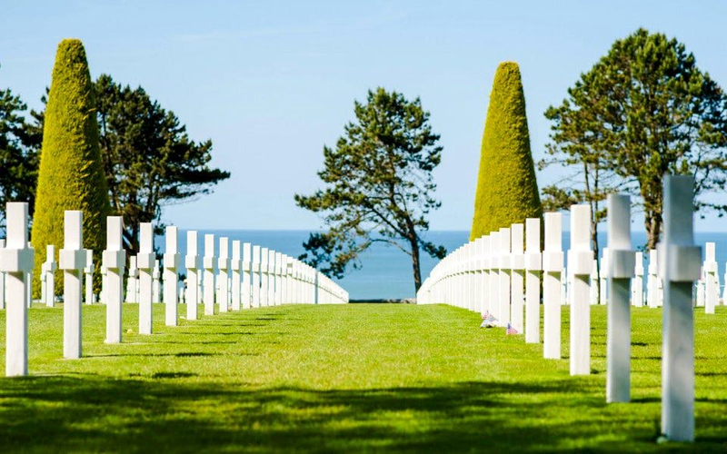 From Bayeux: Normandy D-Day Landing Beaches Guided Tours CPwqN0Ka