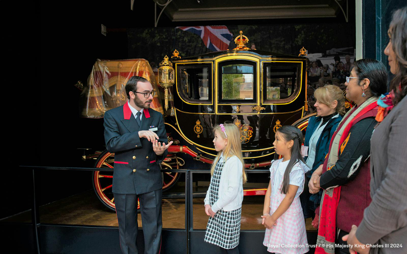 The Royal Mews at Buckingham Palace Tickets Lv8HR7ye