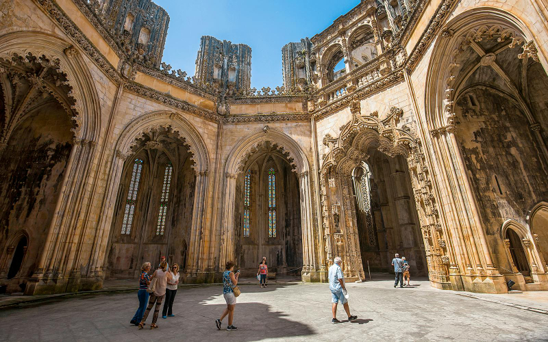 From Lisbon: Fatima, Óbidos, Nazaré & Batalha Day Trip T10J4brk