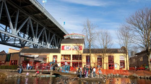 Vancouver Lookout & Guided City Tour plus Airport Option Day Tours K7S9gEMC