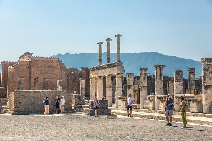 Tour of Pompeii with Priority Access from Sorrento ISZEgPpq