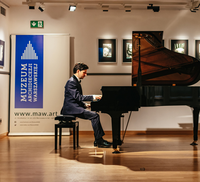 Warsaw: Live Chopin Piano Concert SashxbEV
