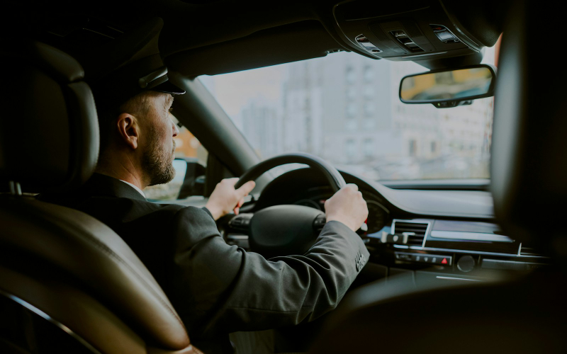 Dubai: Full-Day Private Car and Driver Hire pl2DdqhY