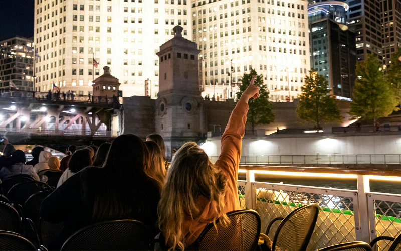 Chicago Haunted River "Creepy Cruise" by First Lady LCKF2WjJ