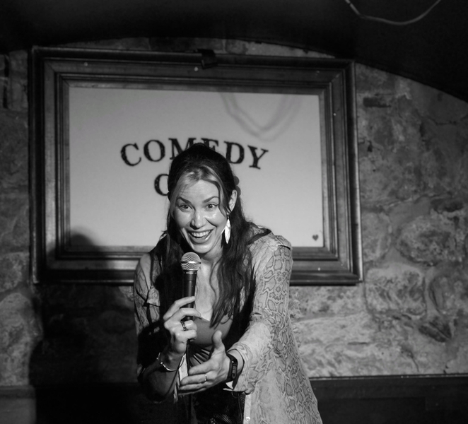 Geneva: English Comedy Show at Floky la loutre F2H4NDWL