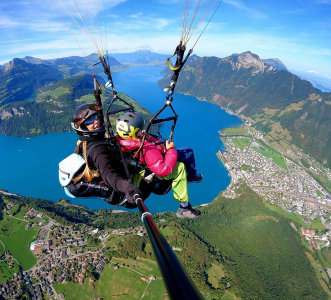 Switzerland: Tandem Paraglider Flight with LadyPilot xpx6J7s0