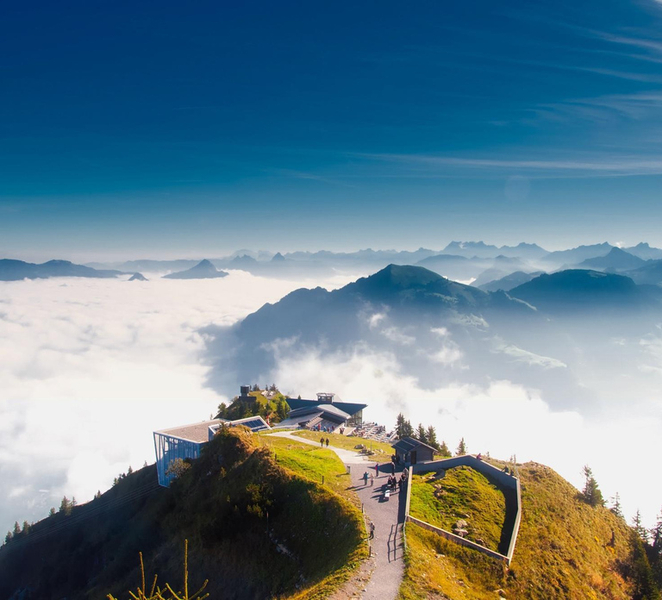 Swiss Alps, Lakes and Canyons by Trains, Boat and Cogwheel r9s5vEog